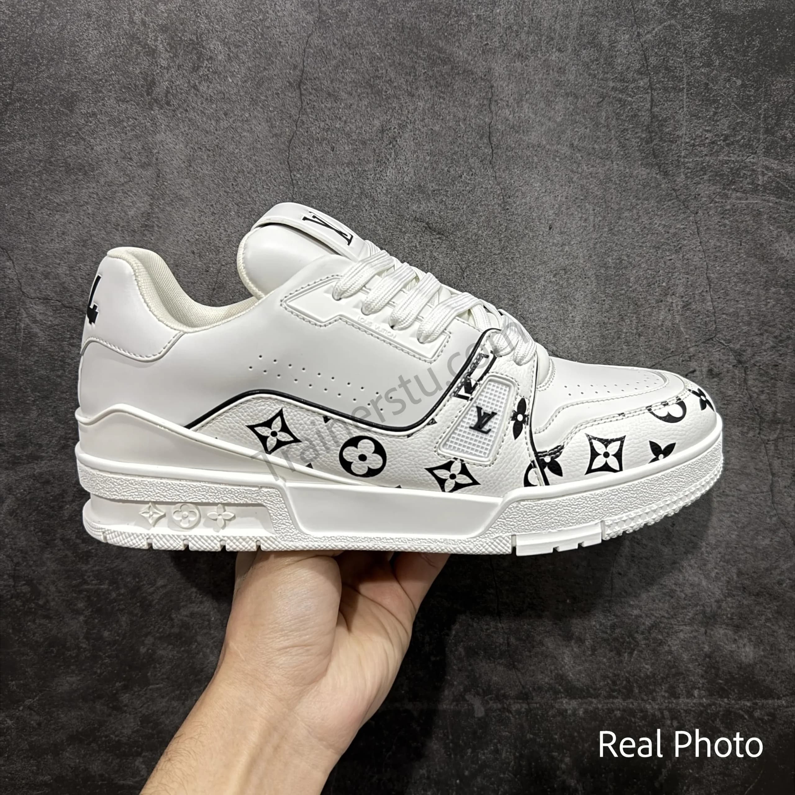 Trainer Sneaker - Image 1