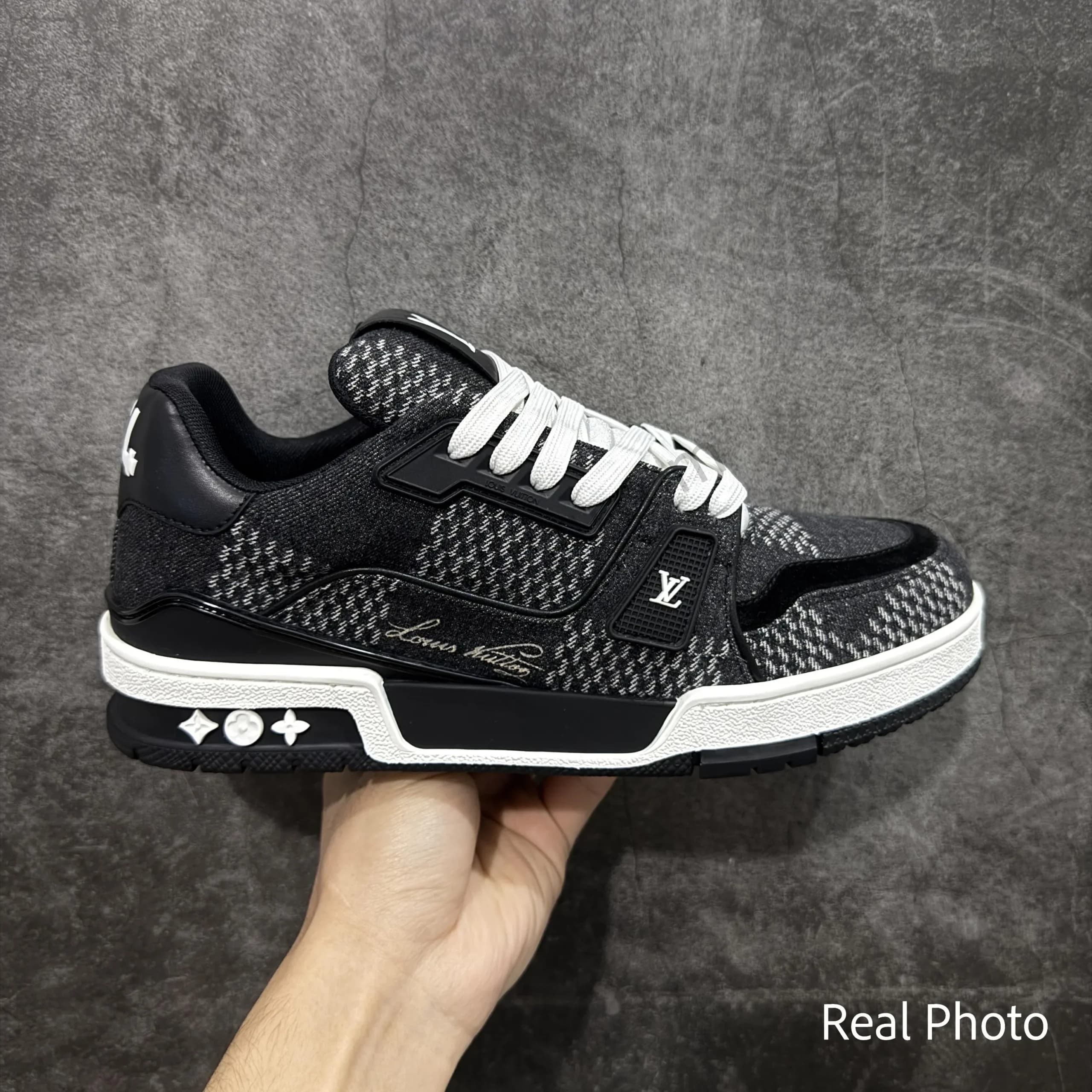 Trainer Sneaker - Image 1