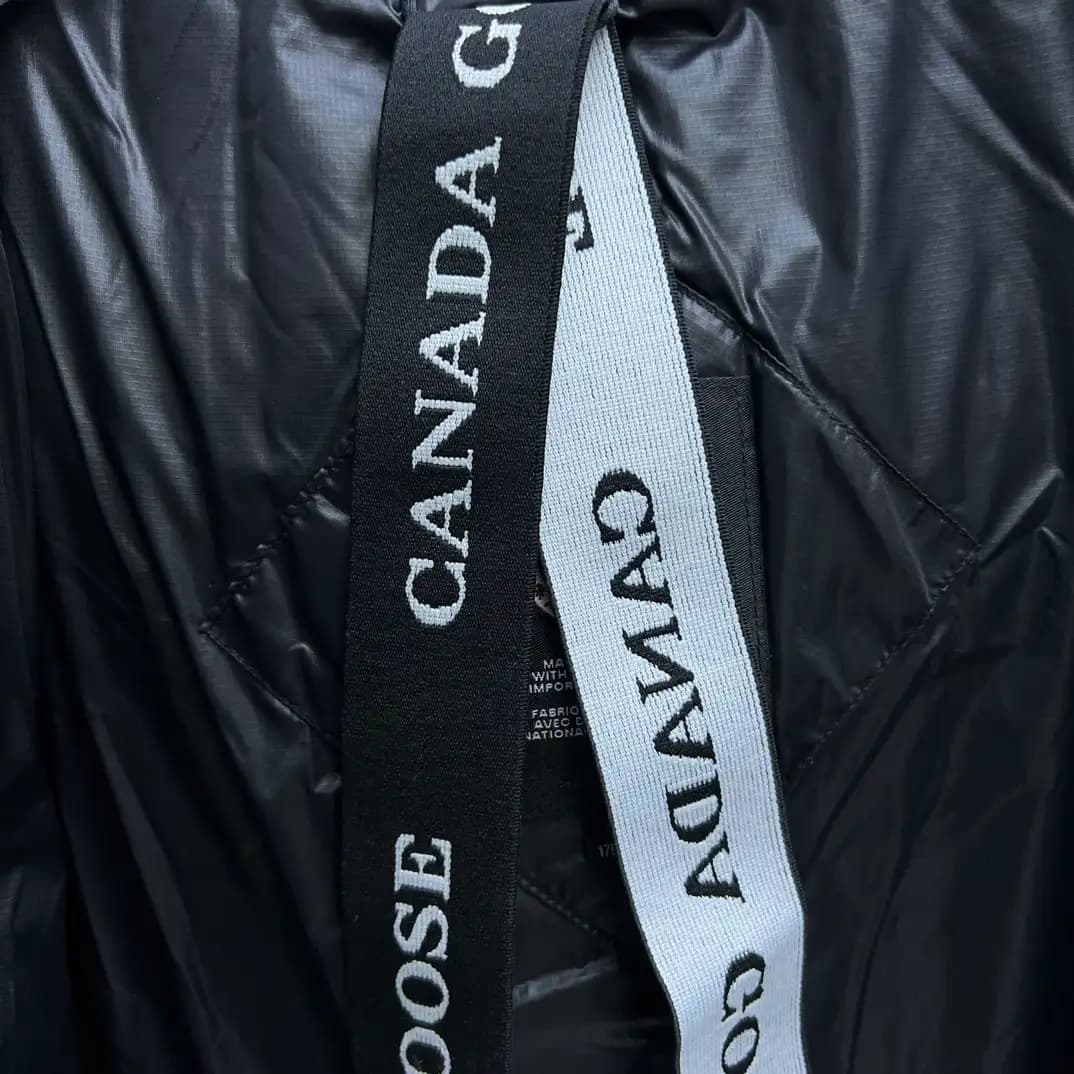 Canada Goose Crofton Puffer Down Jacket - Image 5