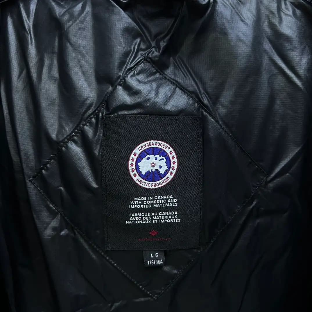 Canada Goose Crofton Puffer Down Jacket - Image 10