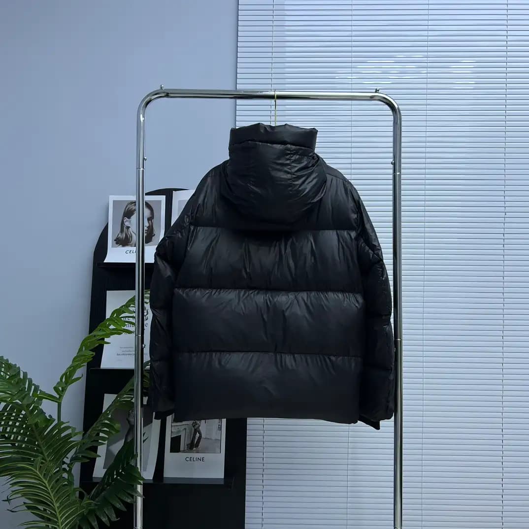 Canada Goose Crofton Puffer Down Jacket - Image 3