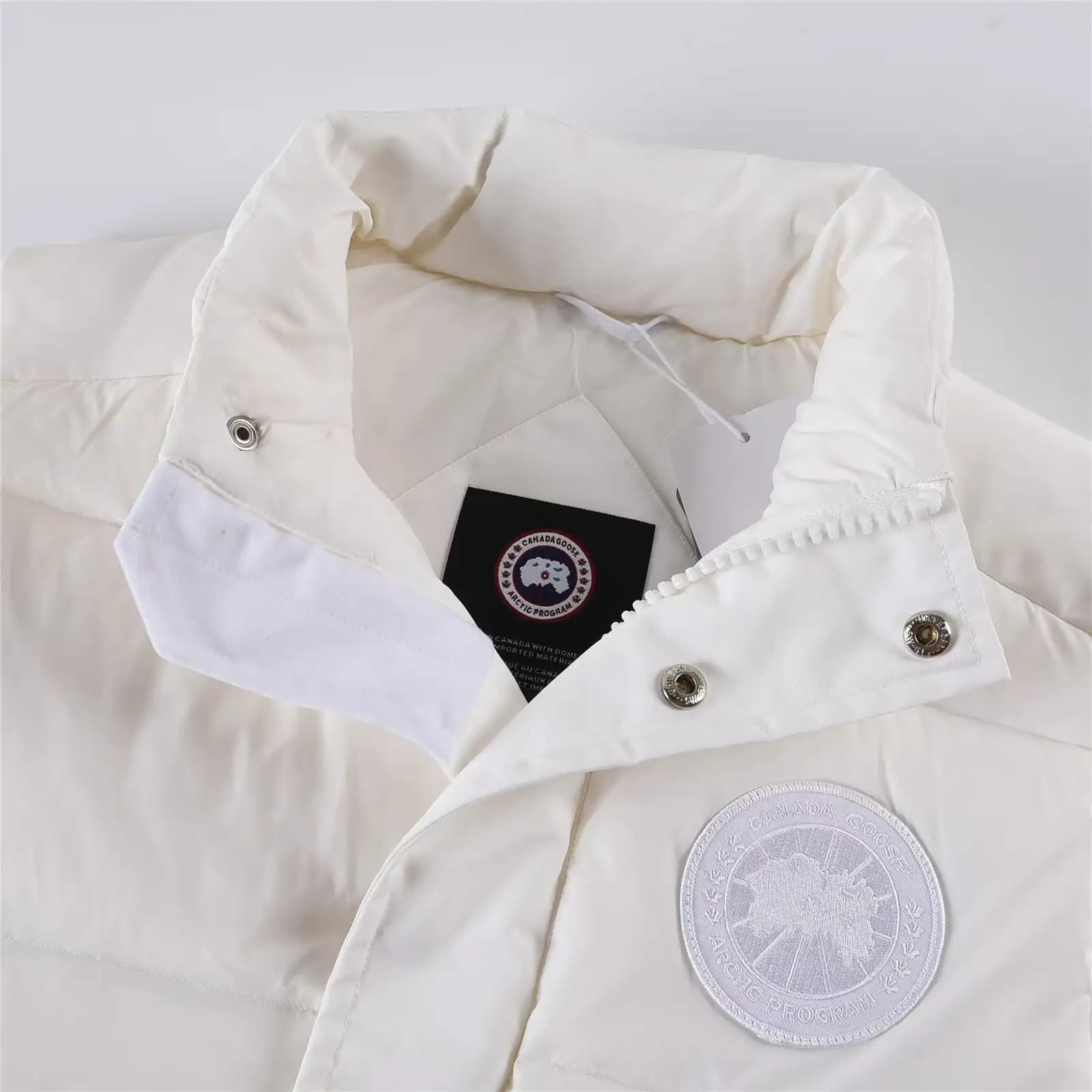 Canada Goose Paradigm Freestyle Vest - Image 5