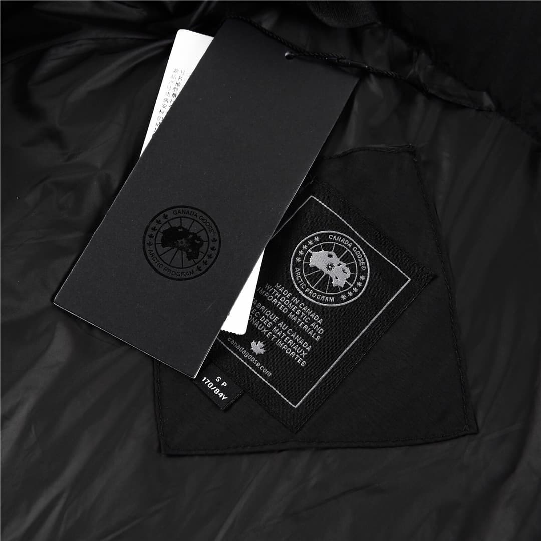 Canada Goose Parka - Image 9