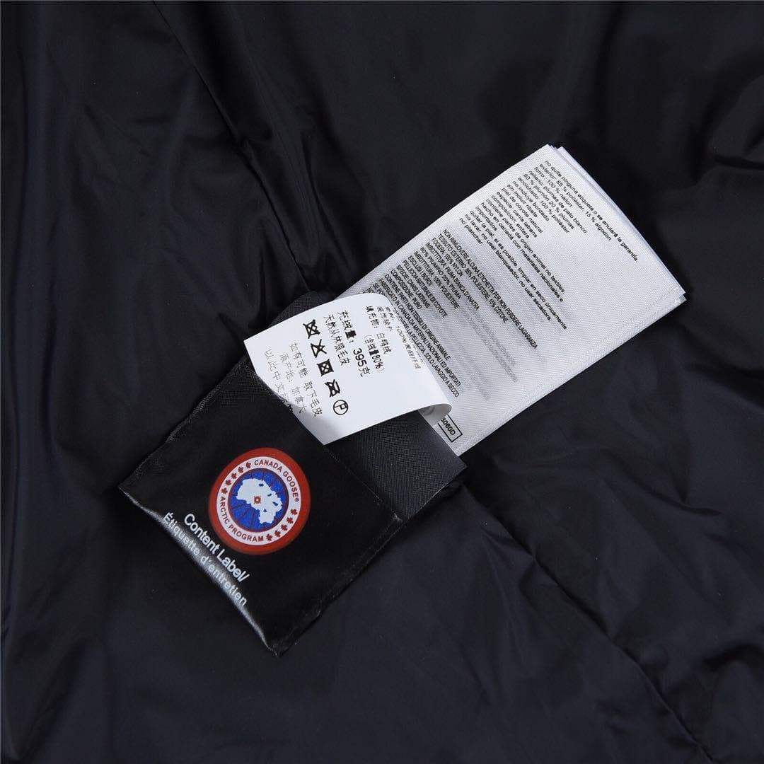 Canada Goose Women’s Parka - Image 9