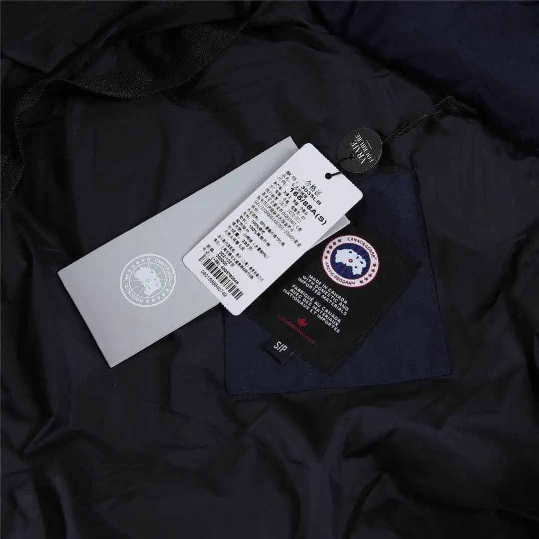 Canada Goose Women’s Parka - Image 9