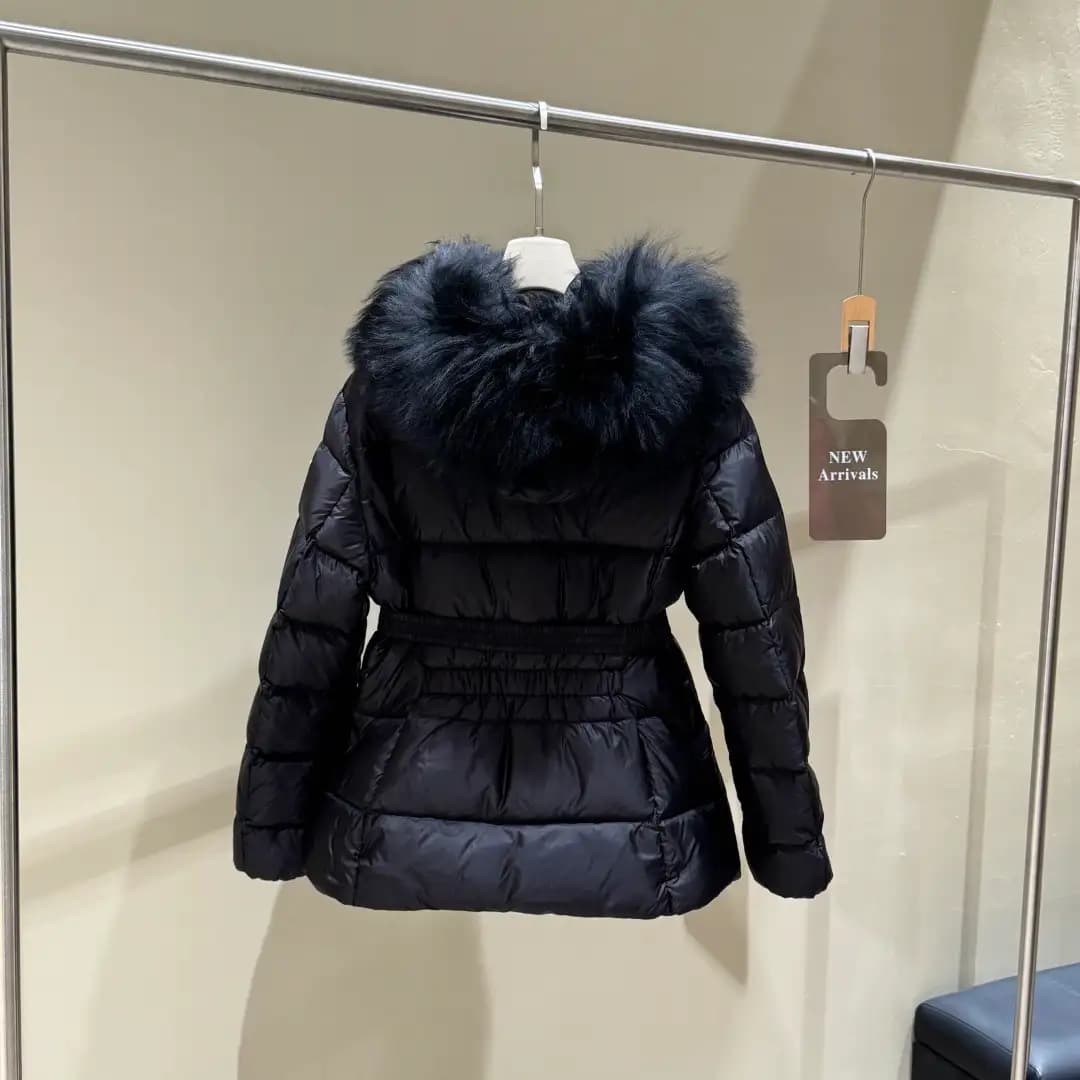 Moncler Short Goose down jacket for Women - Image 4