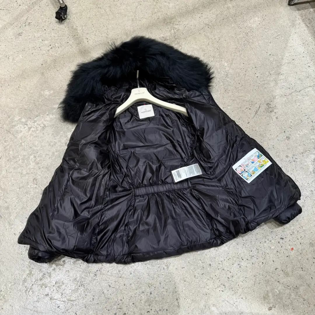 Moncler Short Goose down jacket for Women - Image 6