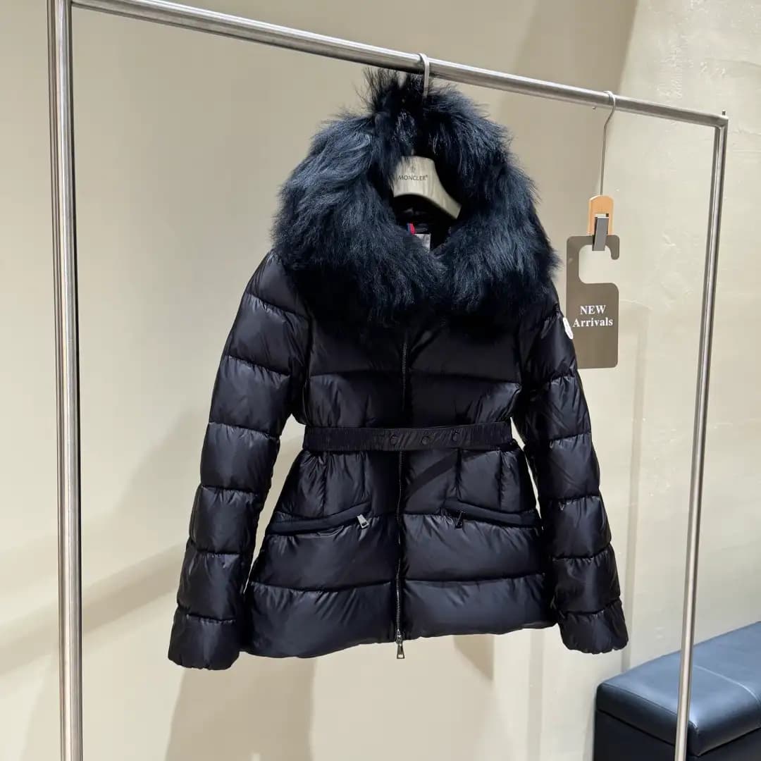 Moncler Short Goose down jacket for Women - Image 8