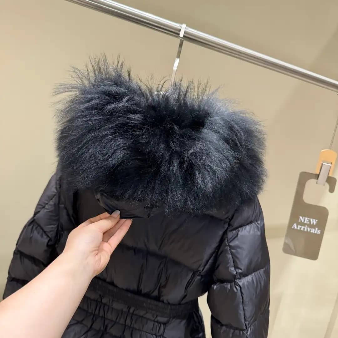 Moncler Short Goose down jacket for Women - Image 10