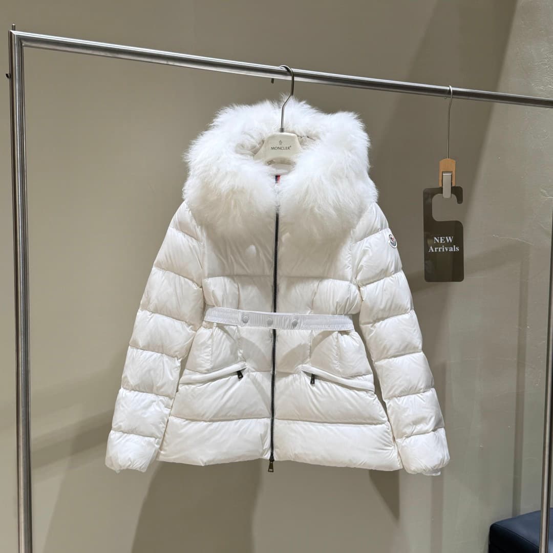 Moncler Short Goose down jacket for Women