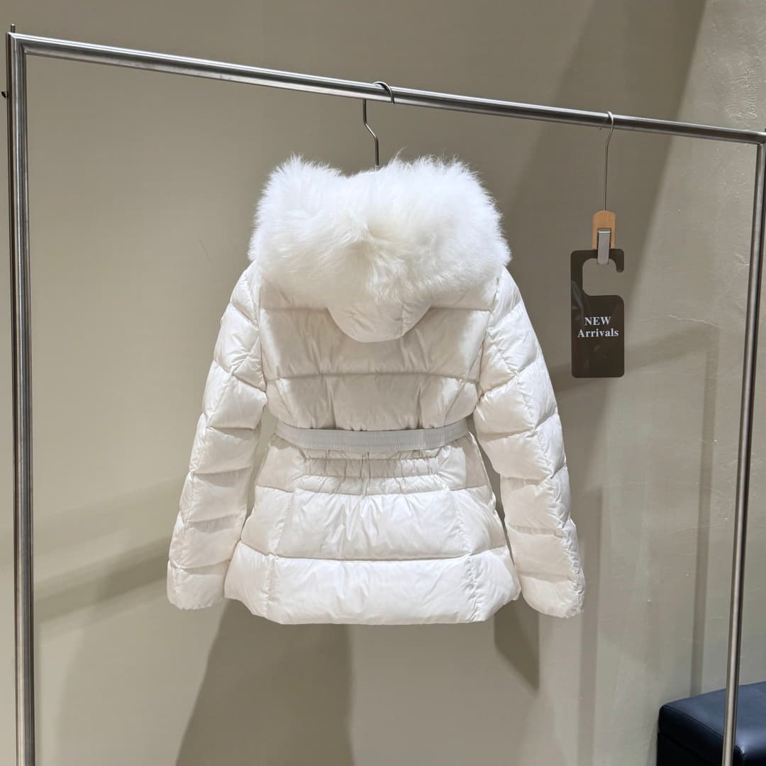 Moncler Short Goose down jacket for Women - Image 5