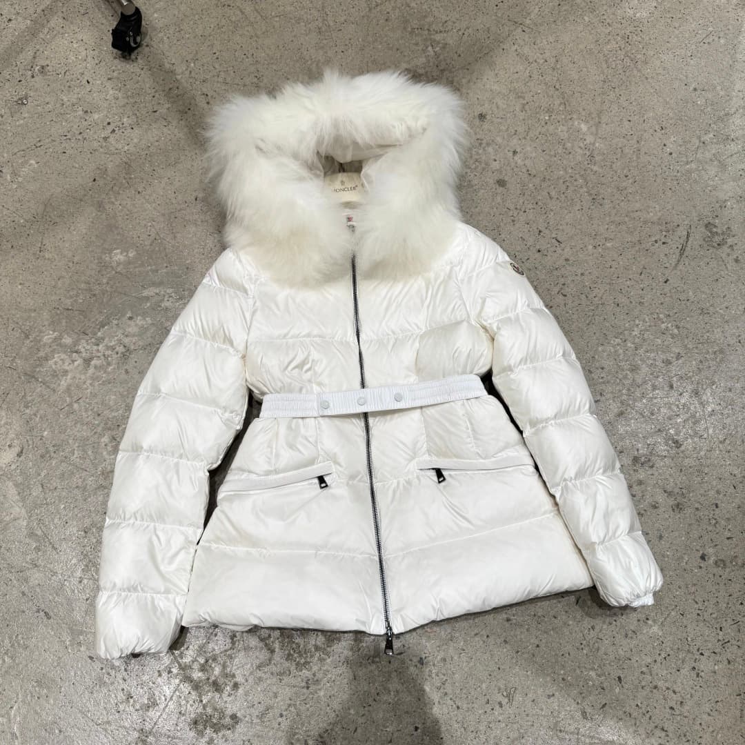 Moncler Short Goose down jacket for Women - Image 8