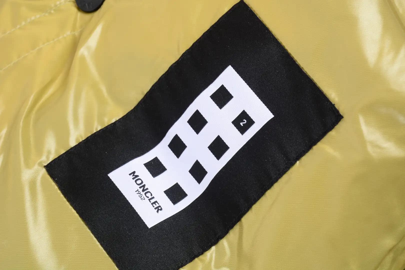 Moncler down jacket - Image 3