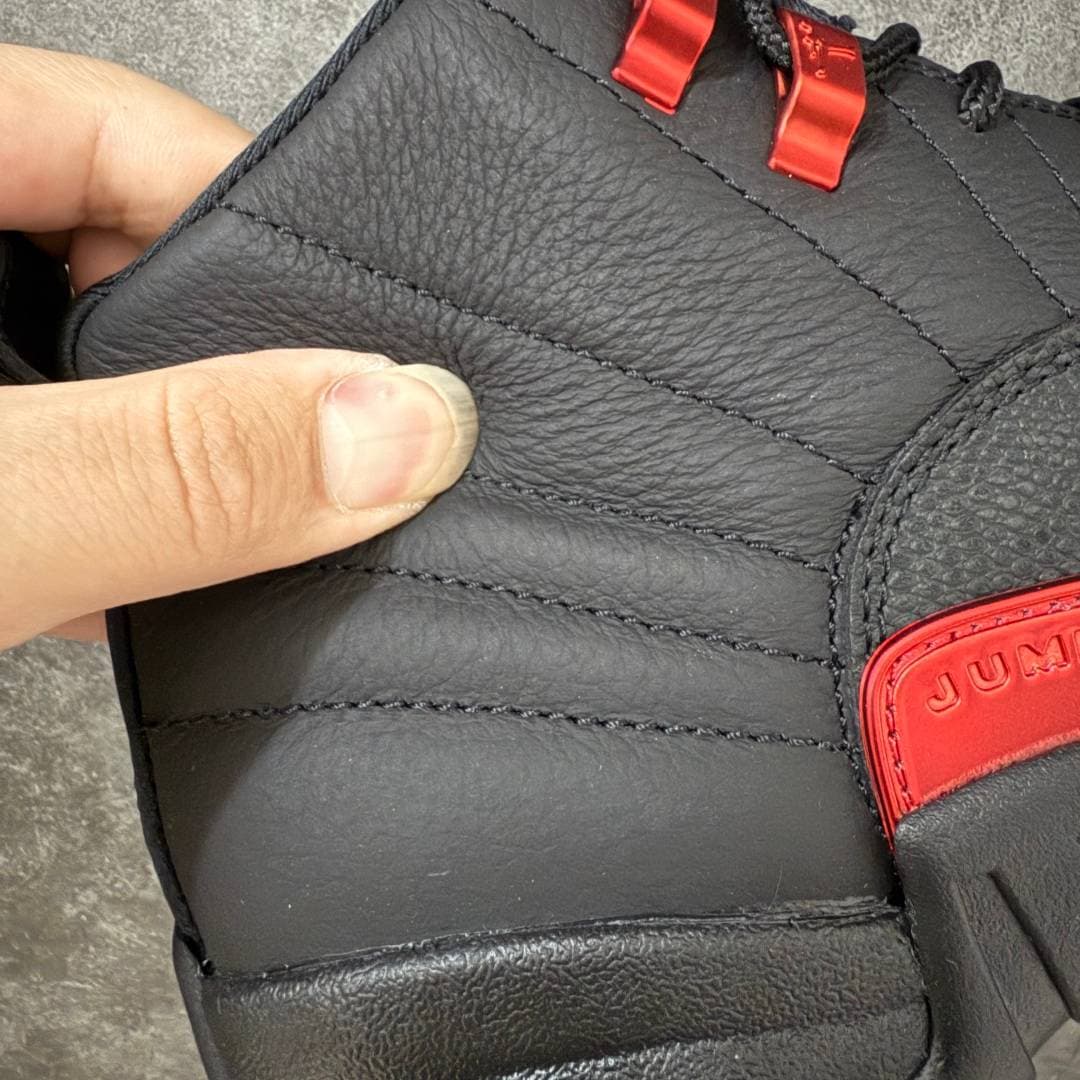 Air Jordan 12 - Image 7