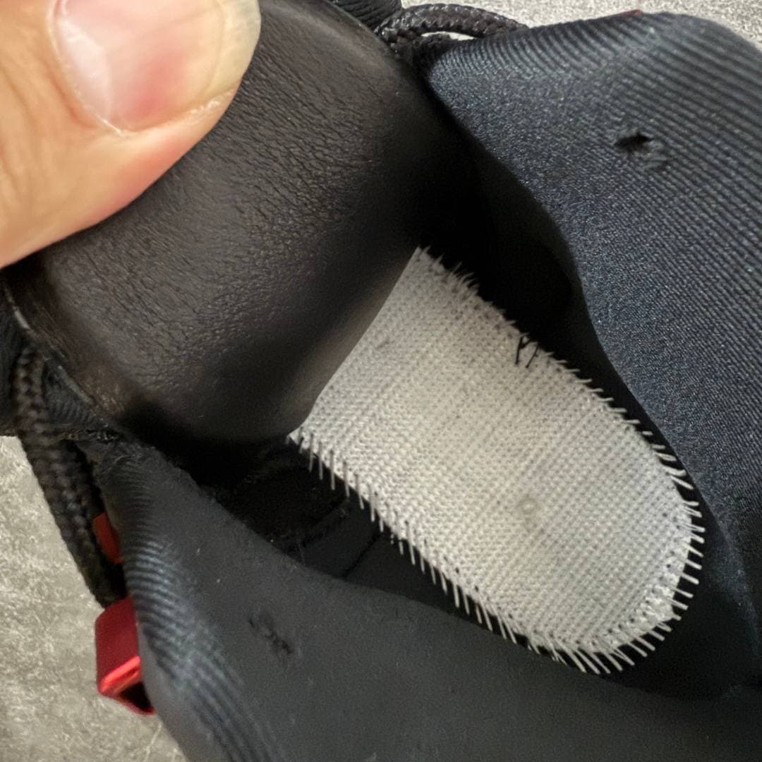 Air Jordan 12 - Image 9