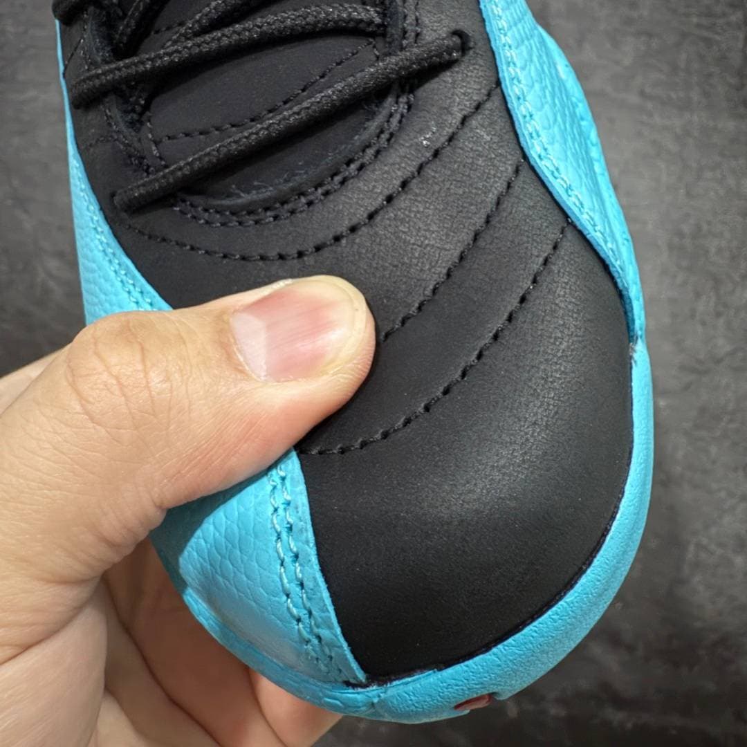 Air Jordan 12 - Image 8
