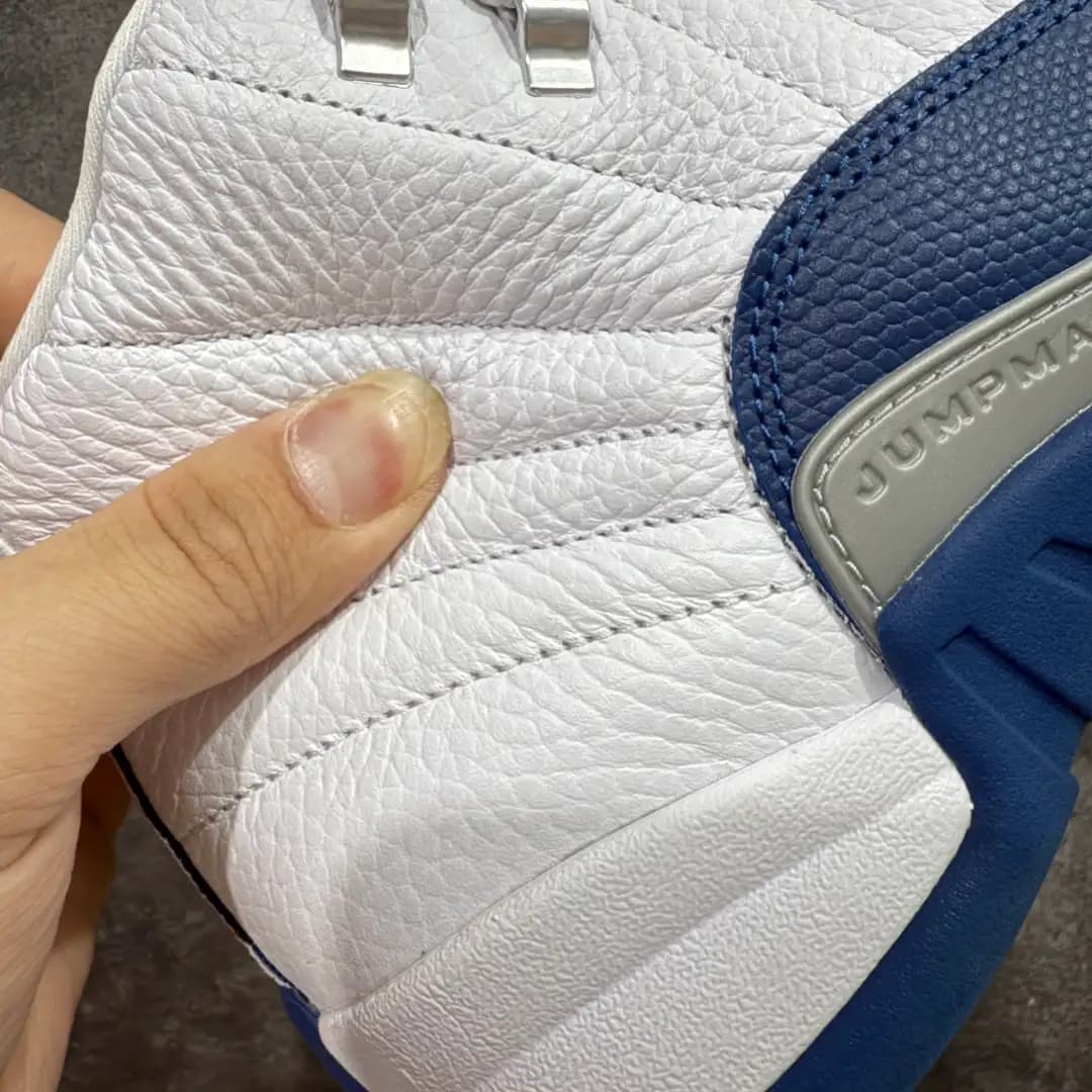 Air Jordan 12 - Image 6