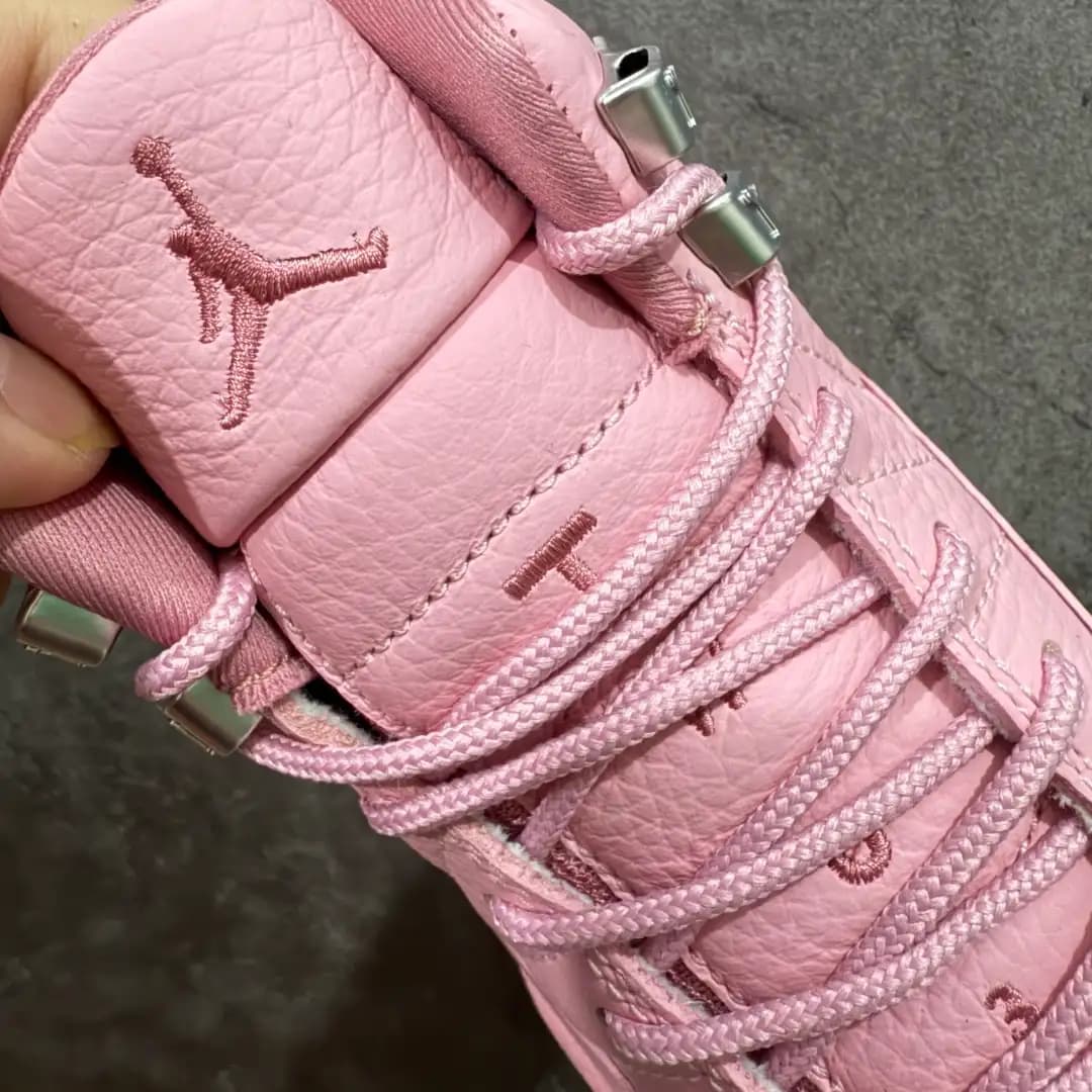 Air Jordan 12 - Image 4