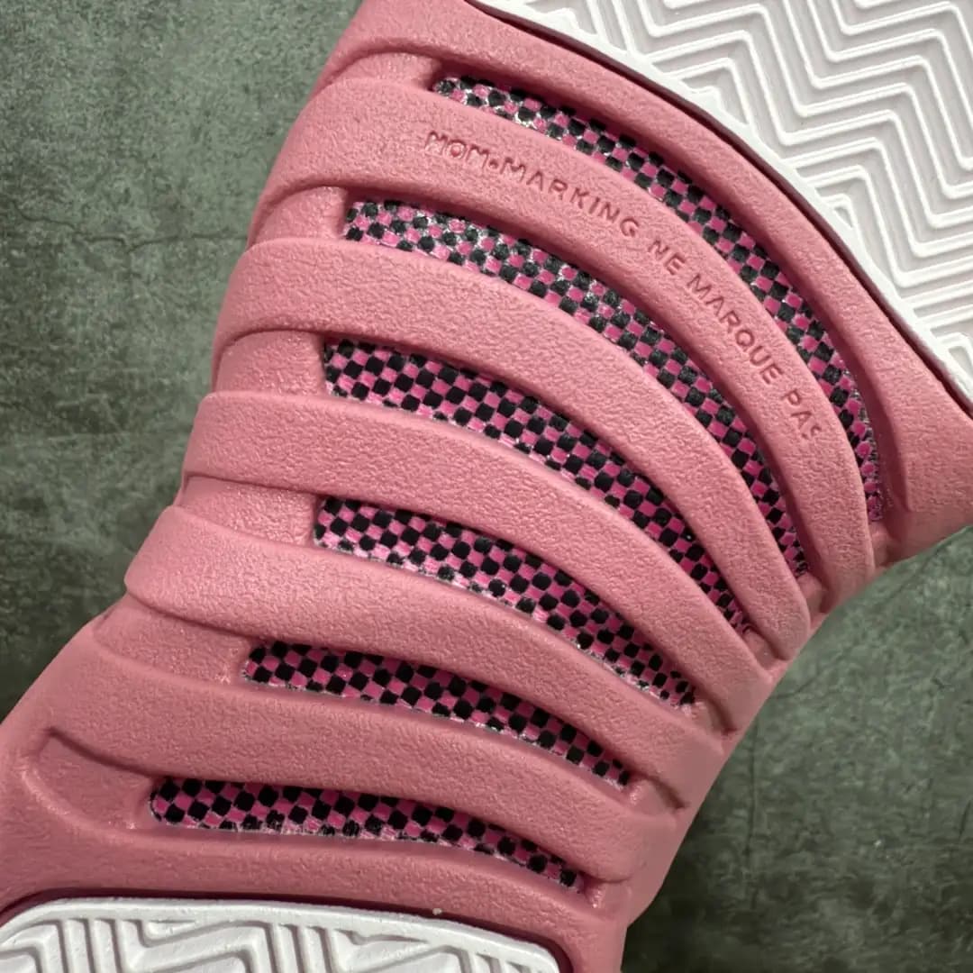 Air Jordan 12 - Image 6