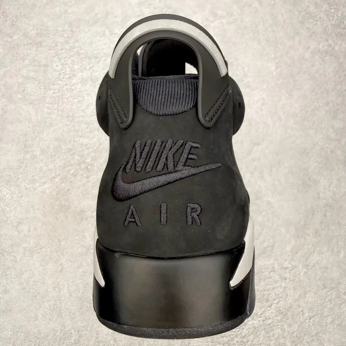 Air Jordan 6 - Image 4