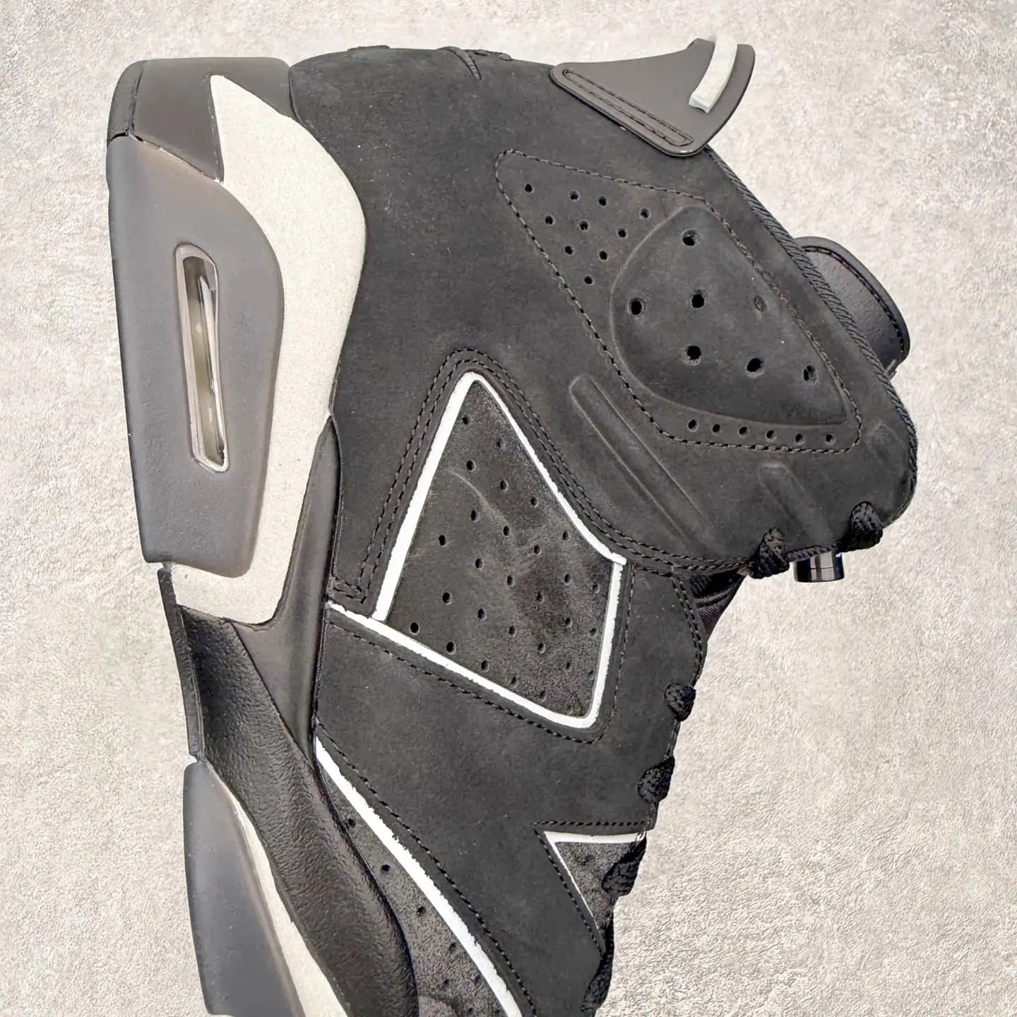 Air Jordan 6 - Image 6