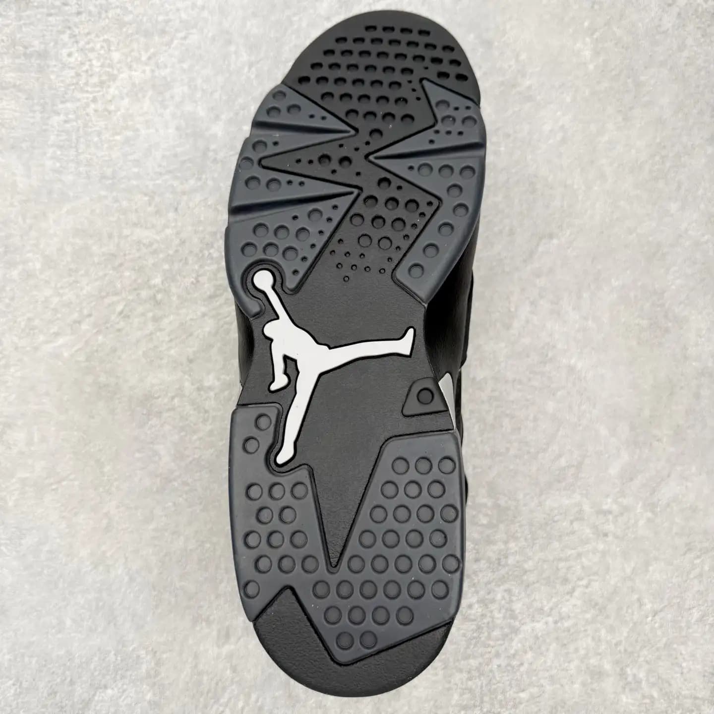 Air Jordan 6 - Image 9