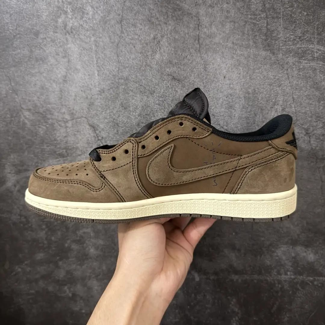 Air Jordan 1 Low - Image 8