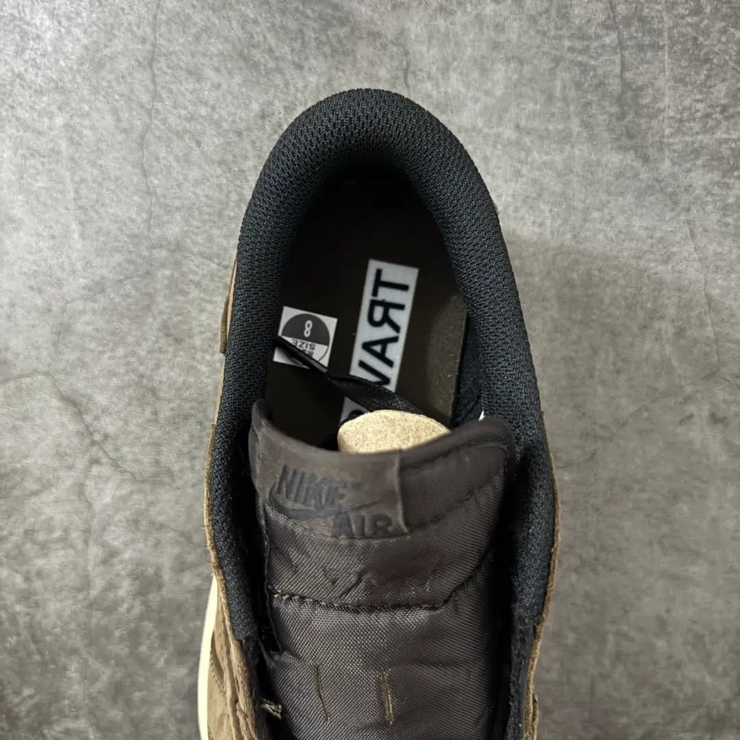 Air Jordan 1 Low - Image 9