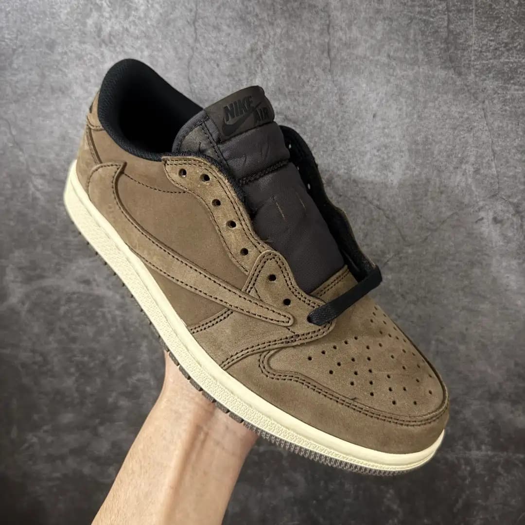 Air Jordan 1 Low - Image 2