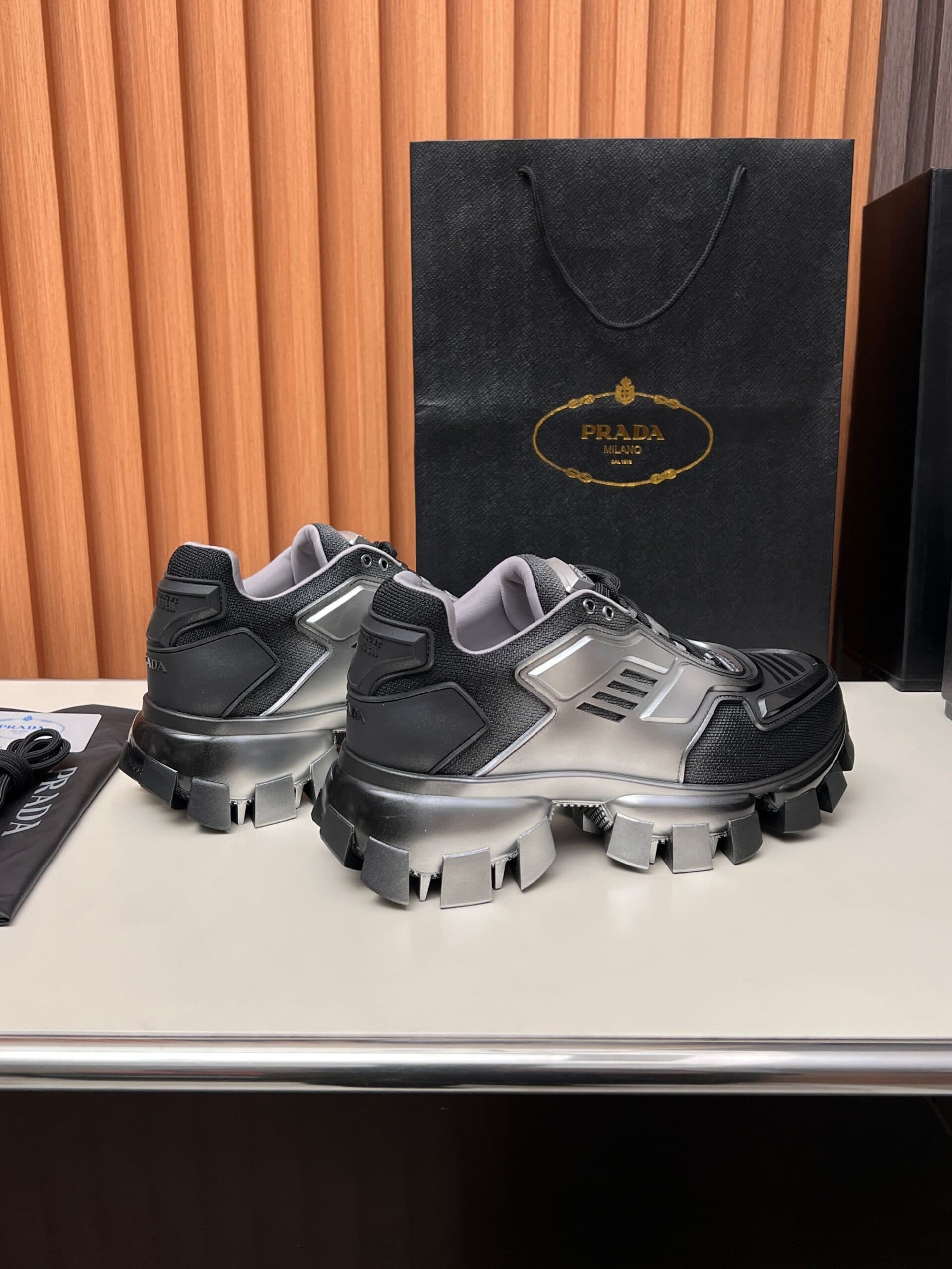 PRADA - Image 4