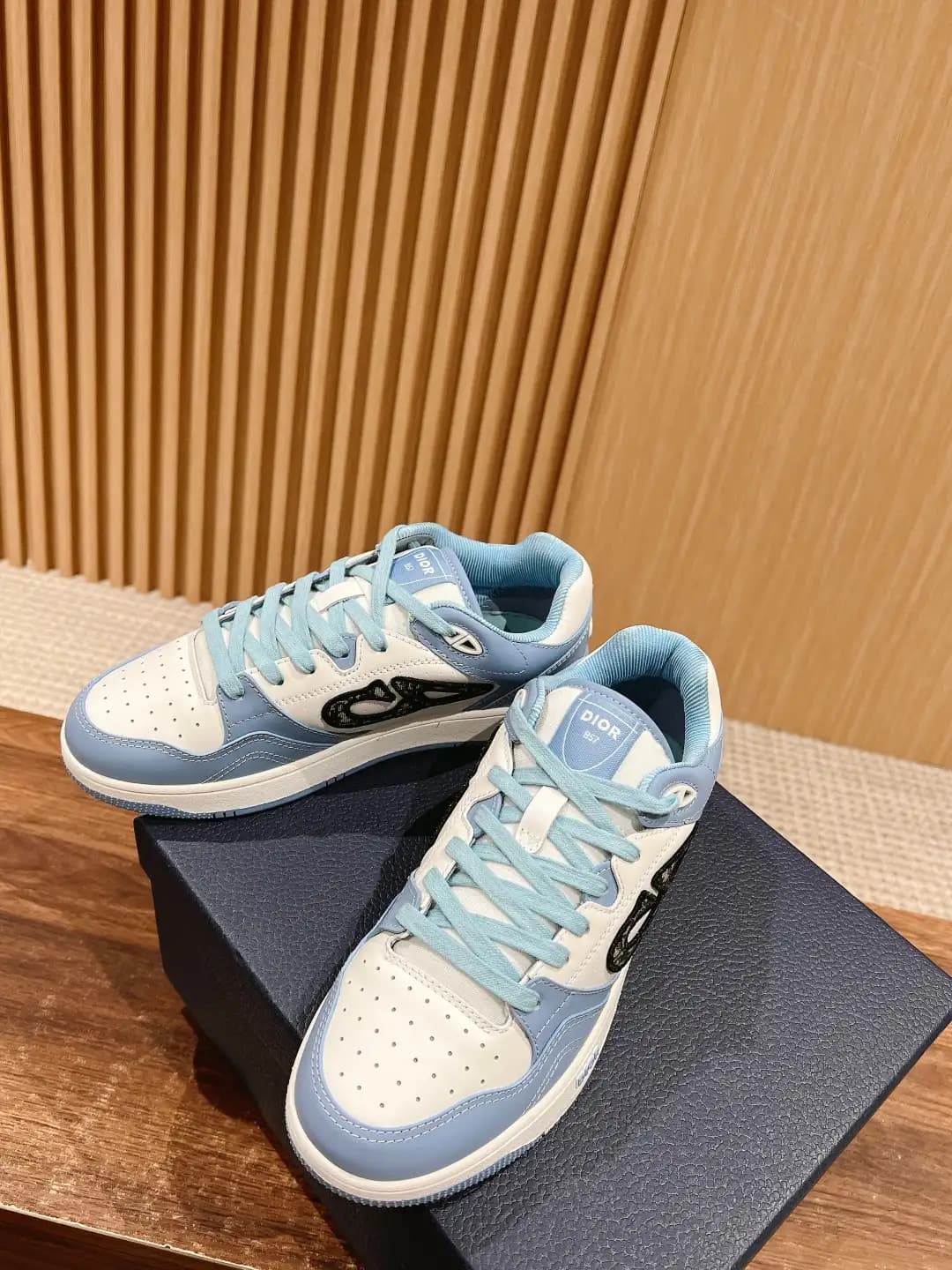 Dior B27 - Image 4
