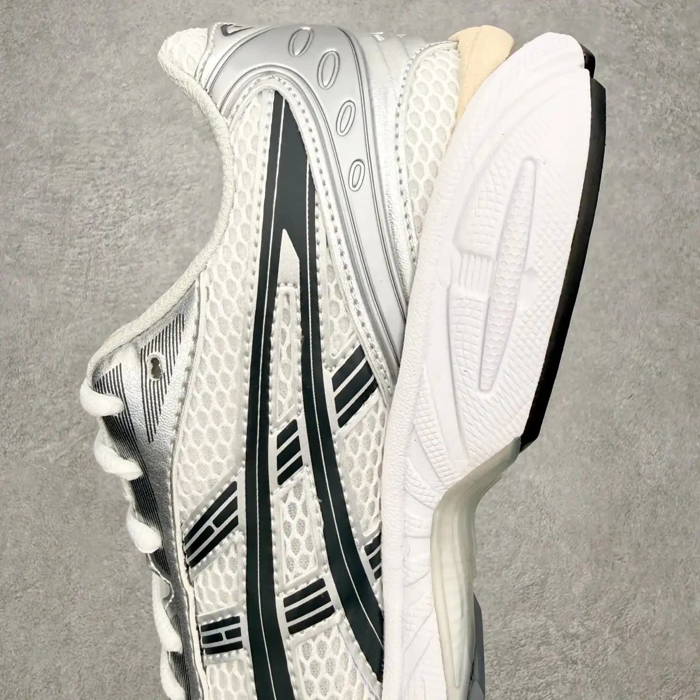 ASICS Gel-Kayano 14 - Image 4