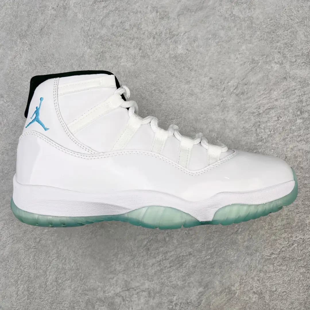 Air Jordan 11