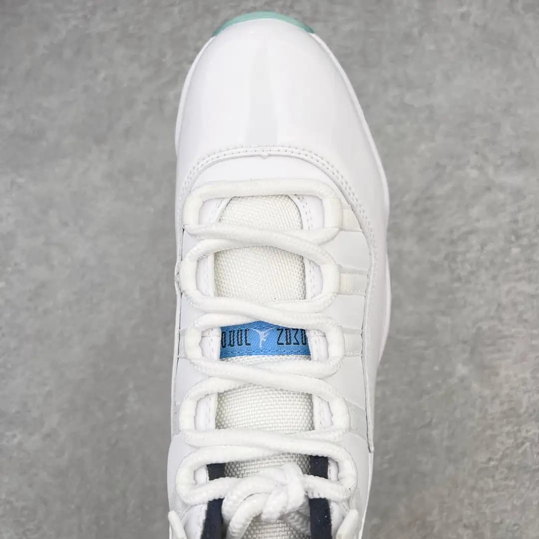 Air Jordan 11 - Image 6