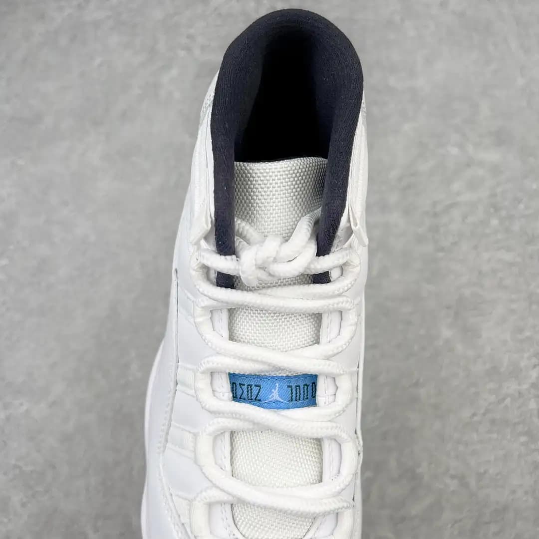 Air Jordan 11 - Image 8