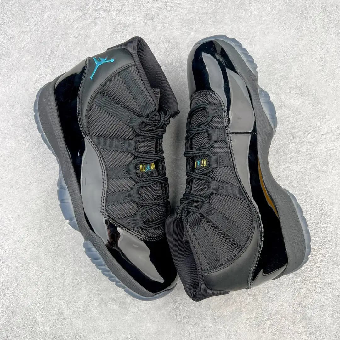 Air Jordan 11 - Image 3