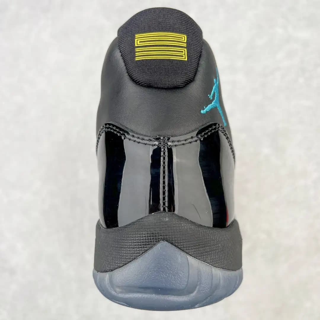 Air Jordan 11 - Image 4