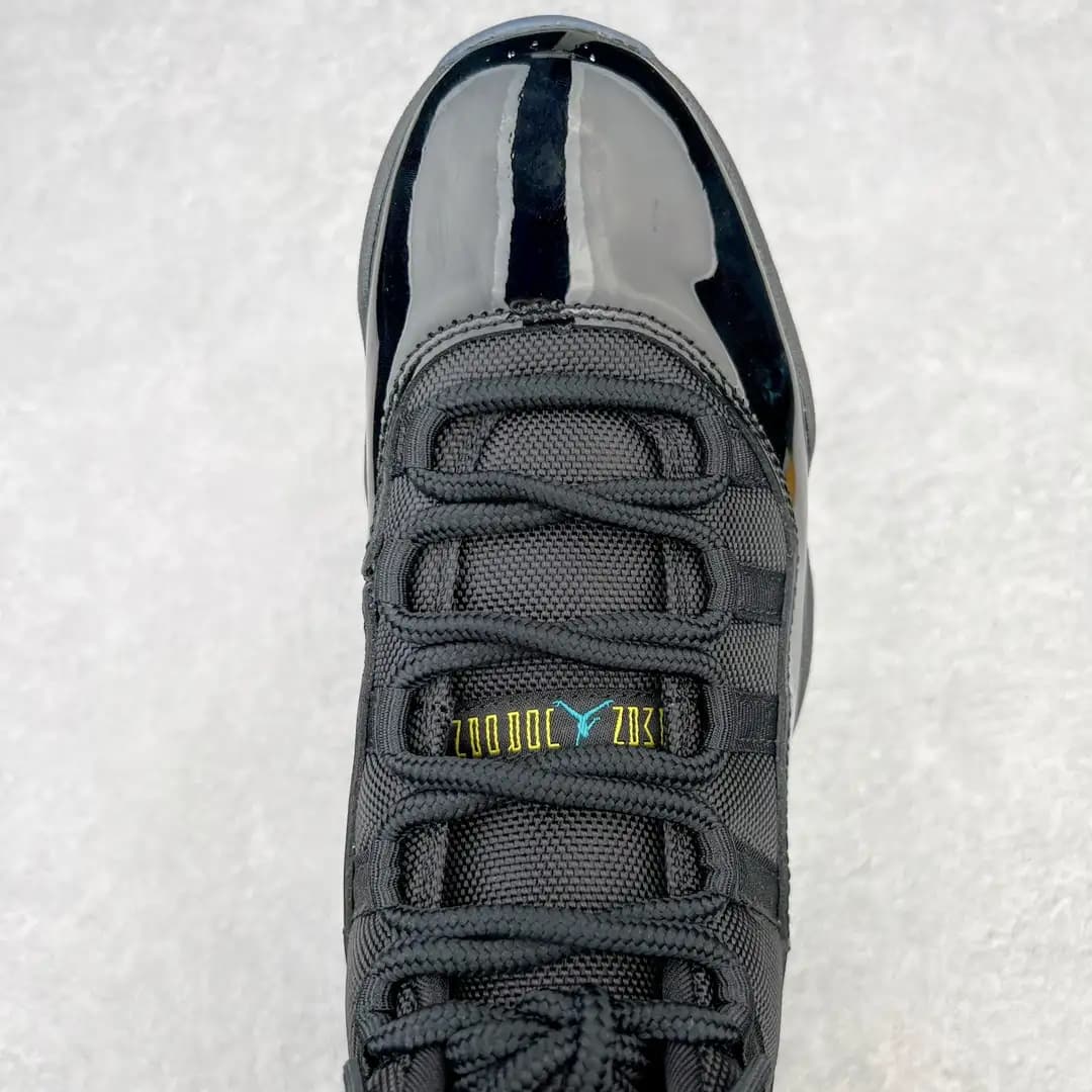 Air Jordan 11 - Image 8