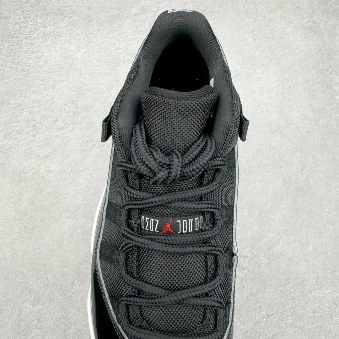 Air Jordan 11 - Image 5