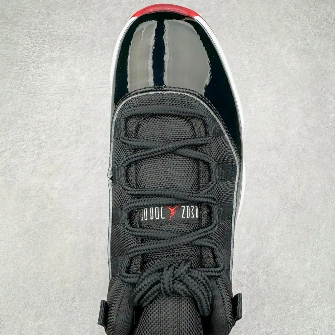 Air Jordan 11 - Image 6