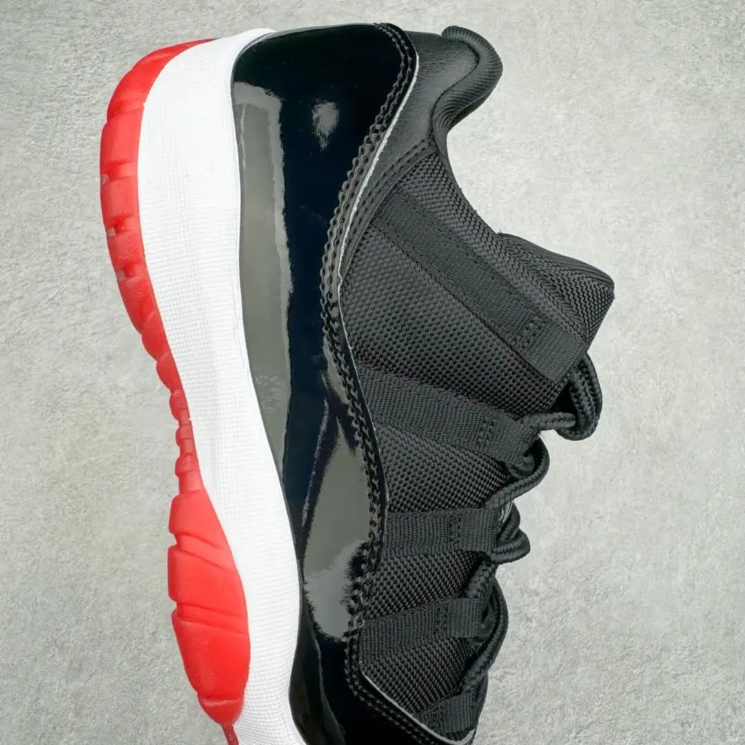 Air Jordan 11 - Image 8