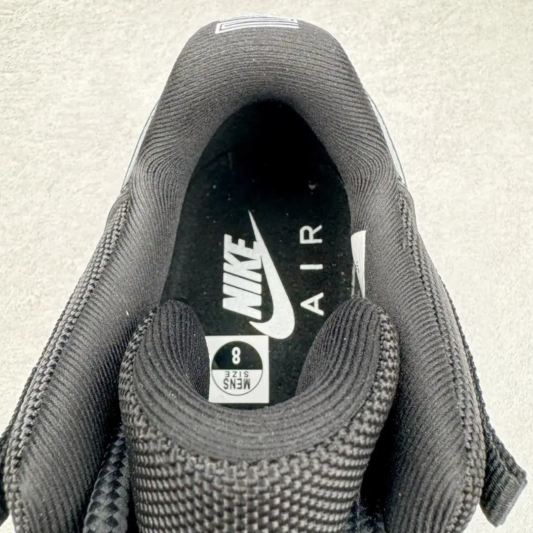 Air Jordan 11 - Image 10