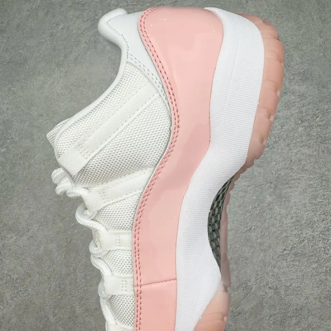 Air Jordan 11 - Image 6