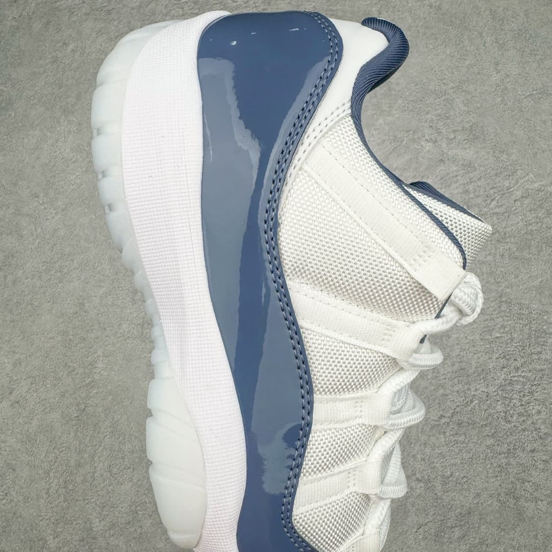 Air Jordan 11 - Image 3