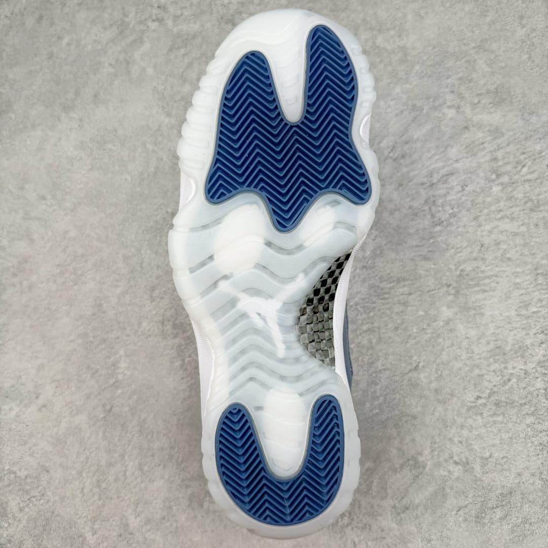 Air Jordan 11 - Image 7