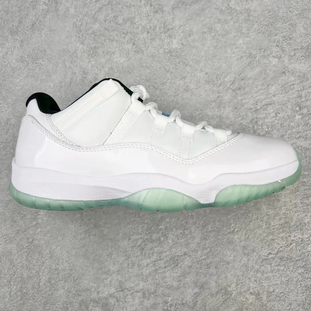 Air Jordan 11