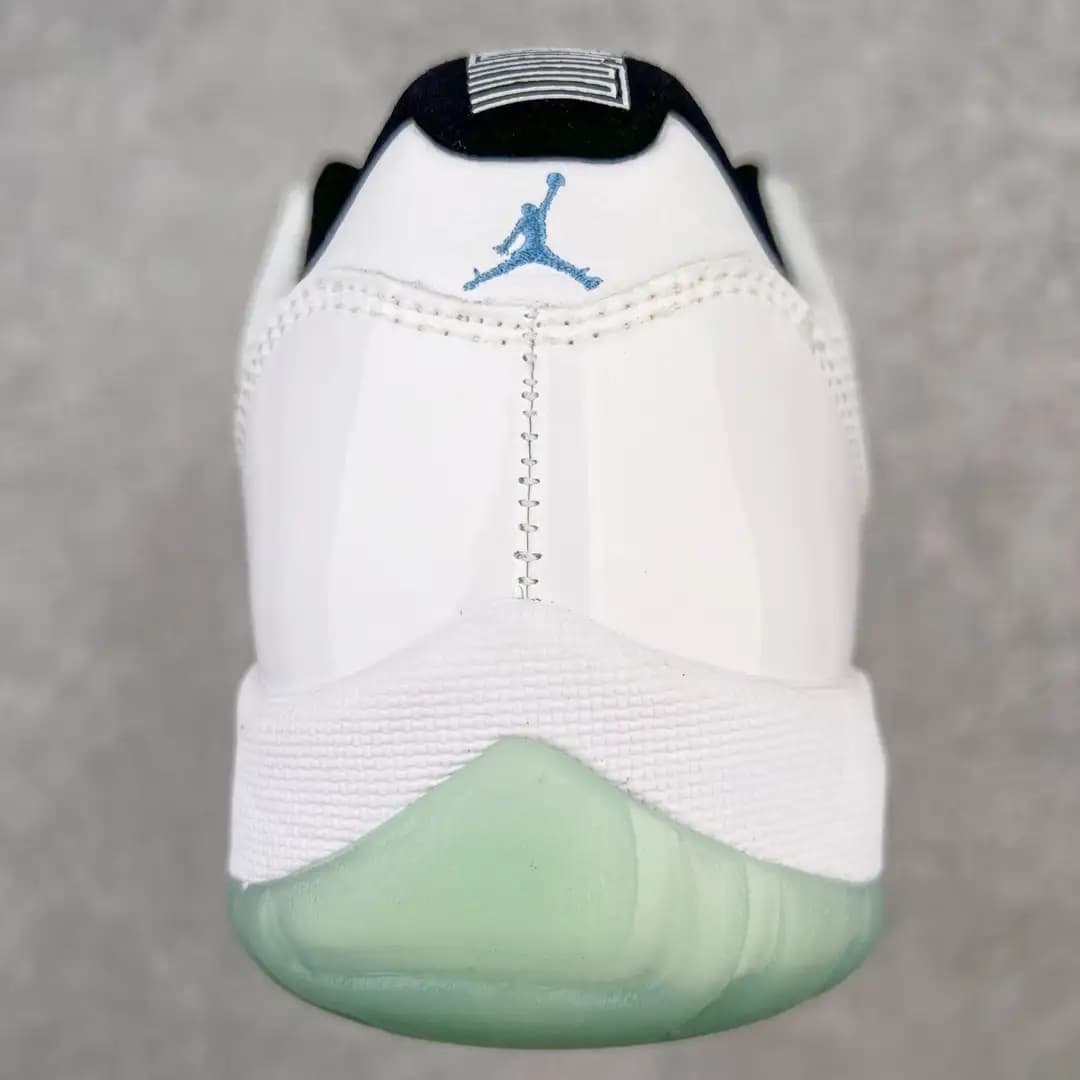 Air Jordan 11 - Image 7