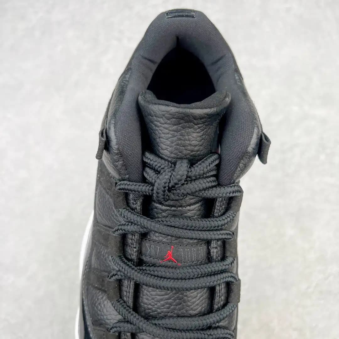 Air Jordan 11 - Image 6