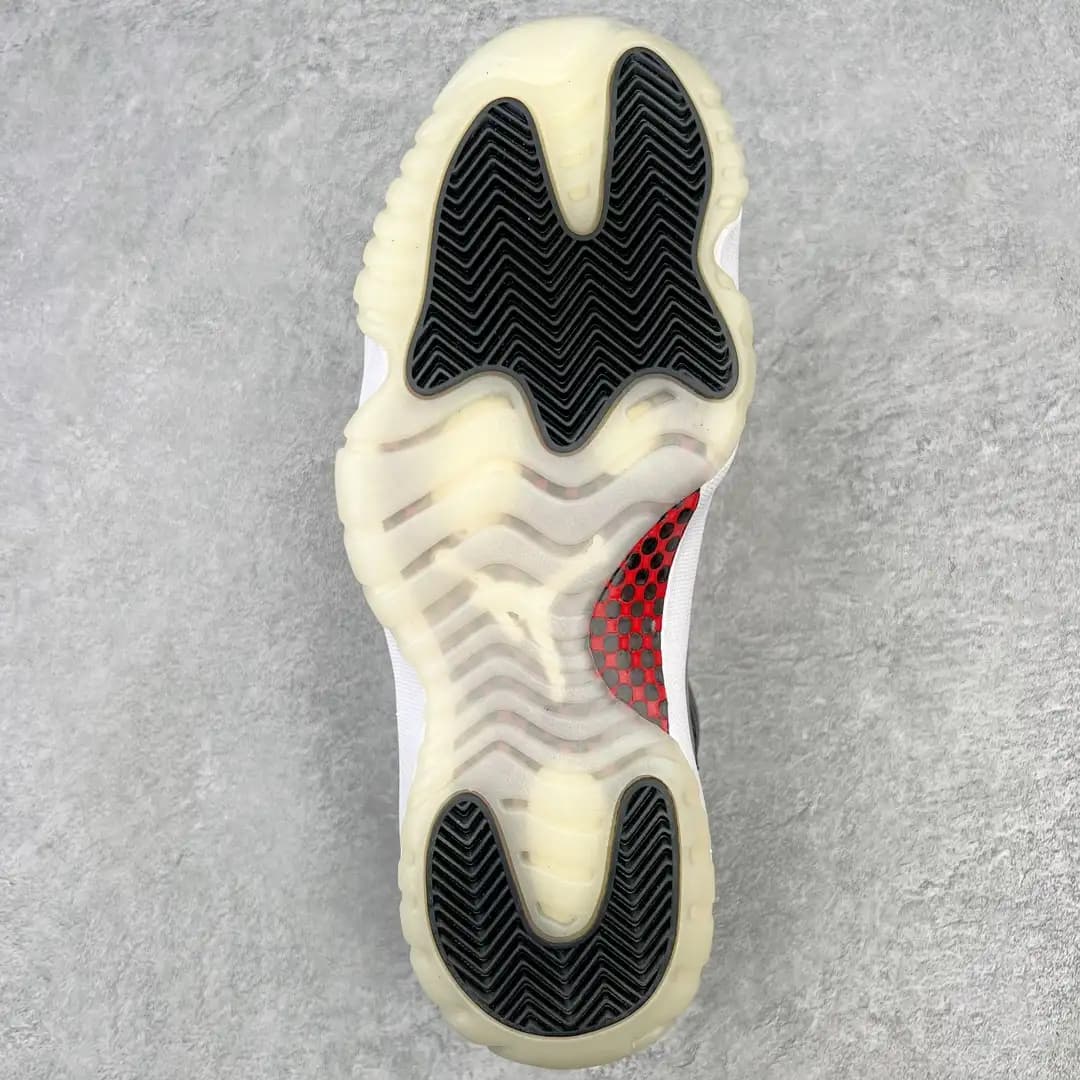 Air Jordan 11 - Image 8