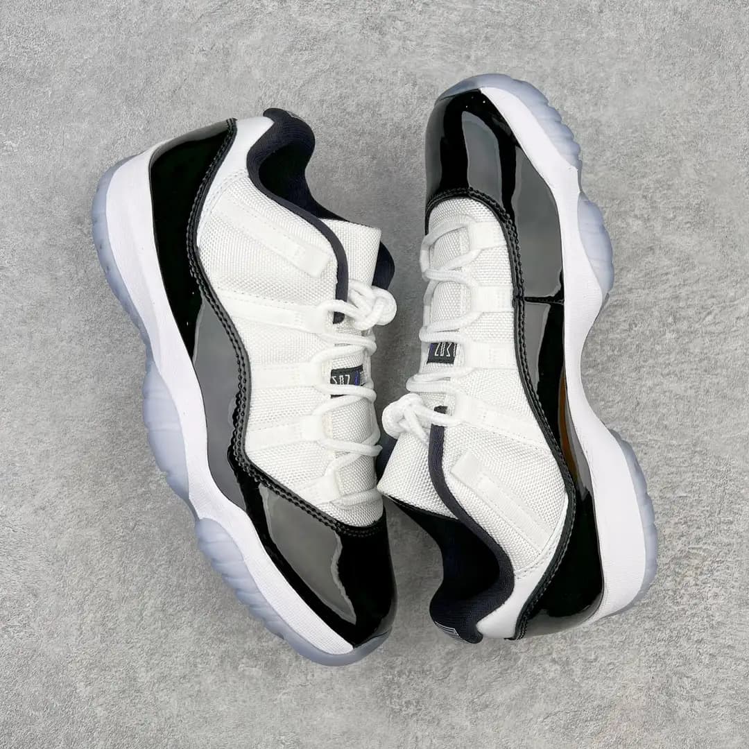 Air Jordan 11 - Image 9